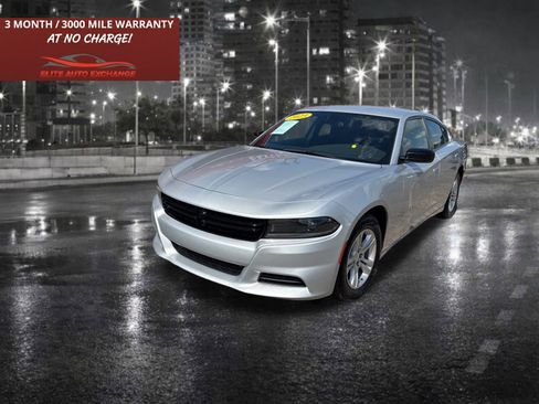 Used 2023 Dodge Charger SXT image 1