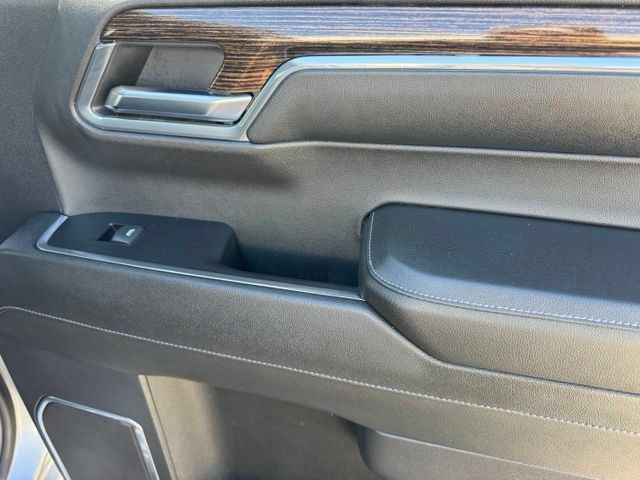 Certified 2024 GMC Sierra 1500 Elevation w/ LPO, Elevation Black Package AWD/4WD image 26