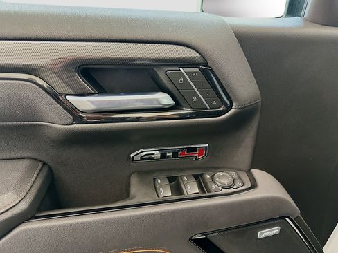 Used 2025 GMC Sierra 1500 AT4 image 15