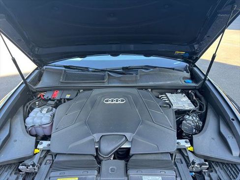 Certified 2025 Audi Q8 Premium Plus AWD/4WD image 20