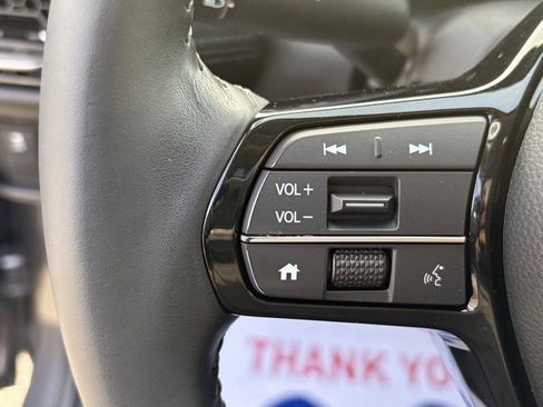 Used 2024 Honda HR-V EX-L image 17