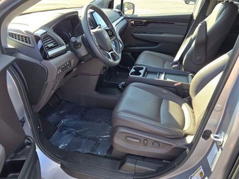 Used 2023 Honda Odyssey Touring image 23
