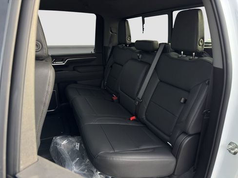 New 2026 GMC Sierra 2500 SLT w/ SLT Convenience Package AWD/4WD image 13