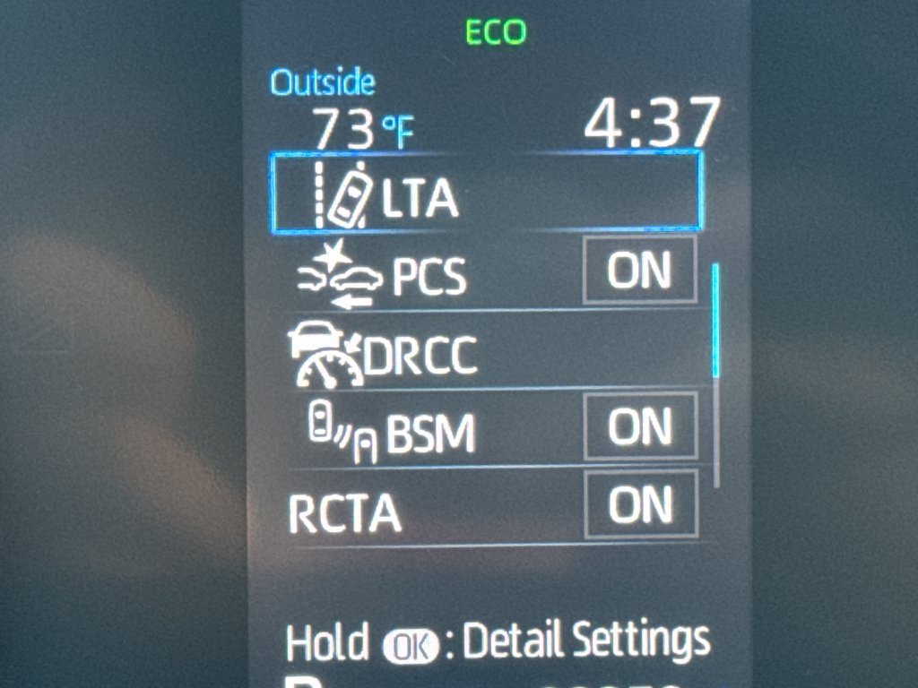 Used 2022 Toyota Highlander LE AWD/4WD image 20