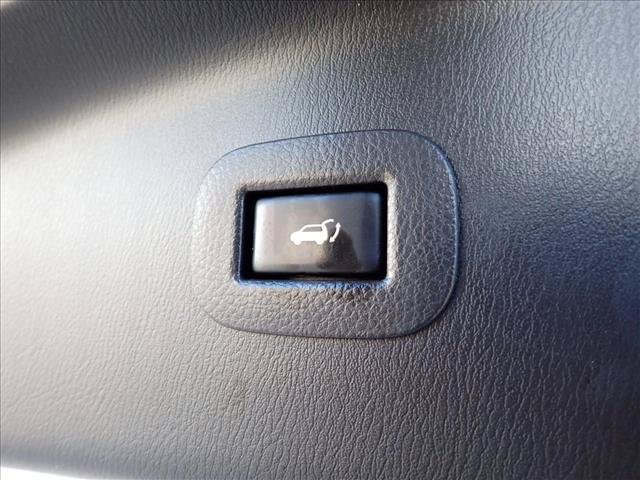 Used 2017 Nissan Armada SL AWD/4WD image 9