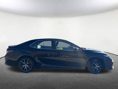 Certified 2023 Toyota Camry SE image 18