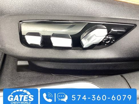 Used 2021 BMW 740i xDrive 740i xDrive w/ Premium Package image 14