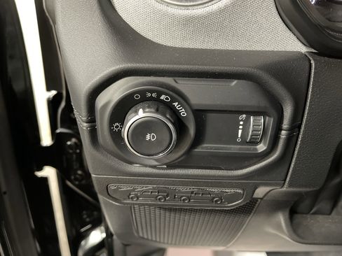 Used 2024 Jeep Wrangler Sahara w/ Safety Group image 19