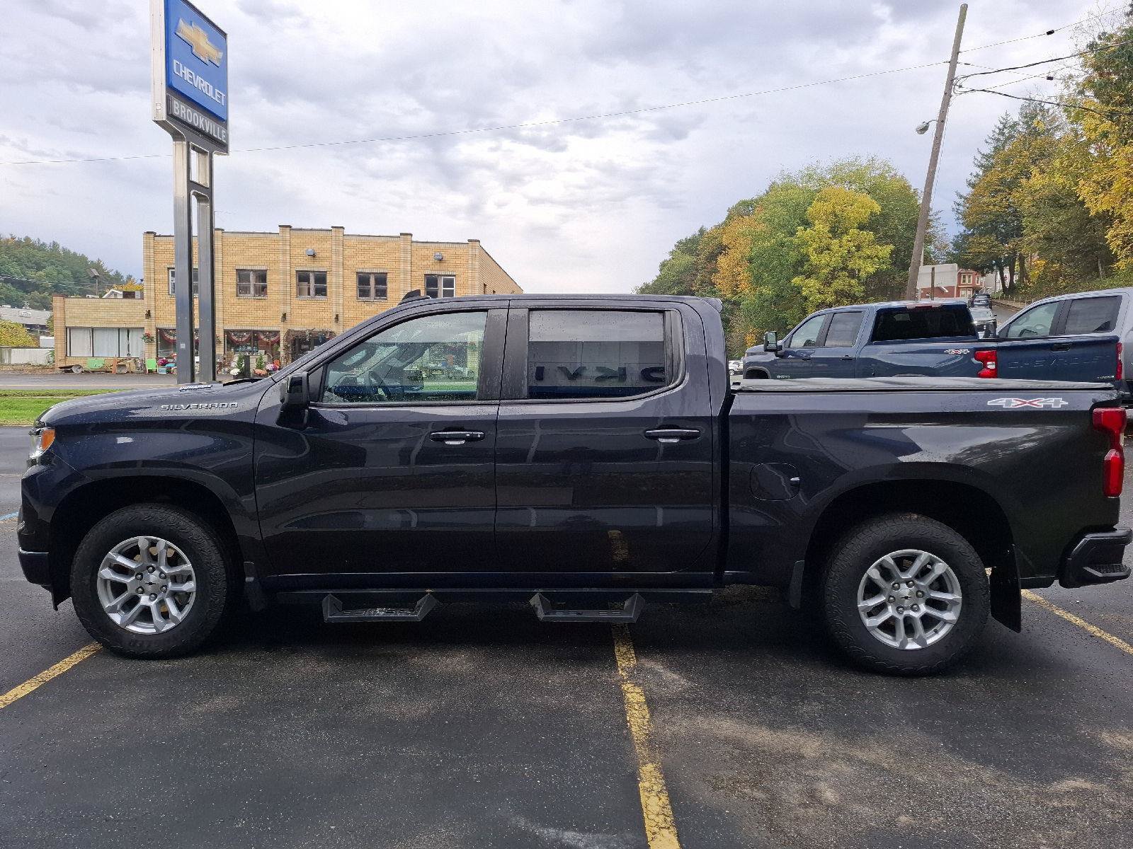 Used 2024 Chevrolet Silverado 1500 RST w/ Max Trailering Package AWD/4WD image 29