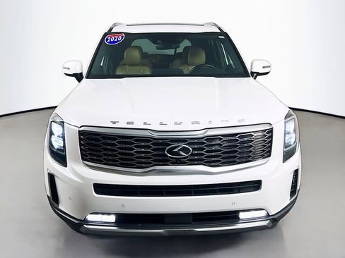 Used 2020 Kia Telluride SX w/ Towing Package FWD image 3