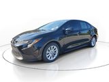 Used 2022 Toyota Corolla LE image 3