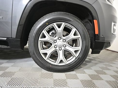 Used 2022 Jeep Wagoneer Series II AWD/4WD image 11