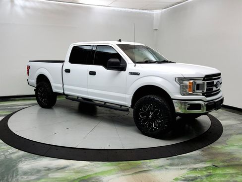 Used 2019 Ford F150 XLT w/ Trailer Tow Package image 3