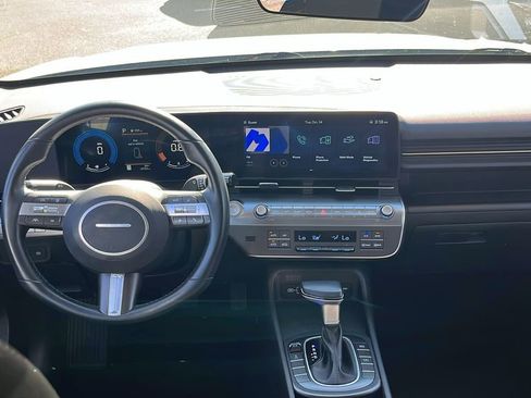 Used 2025 Hyundai Kona SEL image 31