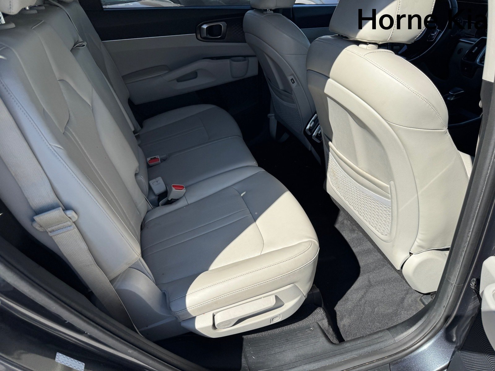 Certified 2022 Kia Sorento S FWD image 28