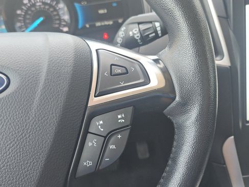 Used 2024 Ford Edge SEL AWD/4WD image 19