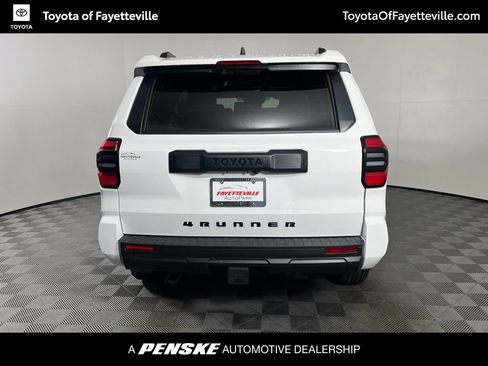 Used 2026 Toyota 4Runner SR5 AWD/4WD image 11