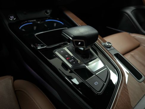 Used 2022 Audi A4 2.0T Prestige w/ Prestige Package image 25