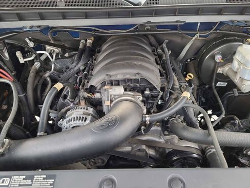 Used 2018 Chevrolet Silverado 1500 LT w/ All Star Edition image 17