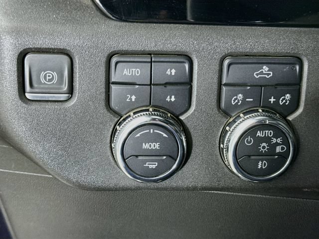 Used 2023 GMC Sierra 1500 Elevation w/ X31 Off-Road Package AWD/4WD image 11