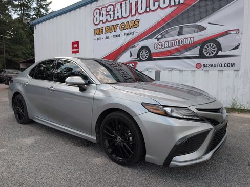 Used 2021 Toyota Camry XSE w/ Navigation Package FWD image 1