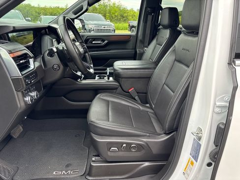 Certified 2025 GMC Yukon Denali AWD/4WD image 27
