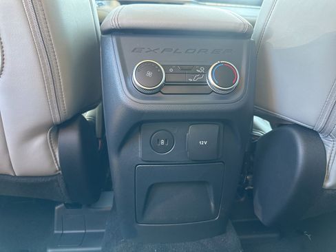 New 2026 Ford Explorer Active RWD image 15