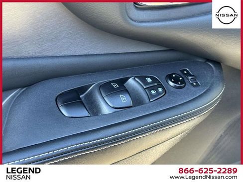 Used 2024 Nissan Murano SV image 15