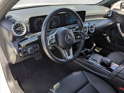 Used 2022 Mercedes-Benz A 220 image 9