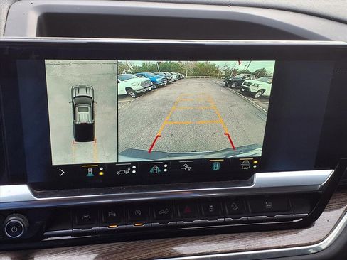 Used 2022 Chevrolet Silverado 1500 RST image 4