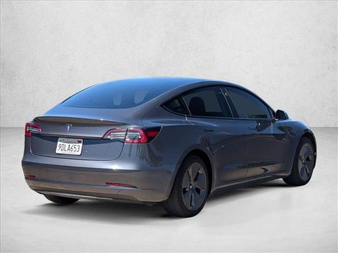 Used 2023 Tesla Model 3 Standard Range RWD image 5