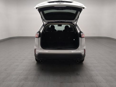 Used 2019 Ford Edge SE w/ Cargo Accessory Package AWD/4WD image 29