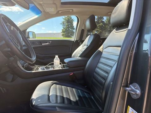 Used 2019 Ford Edge SEL w/ Equipment Group 201A AWD/4WD image 3