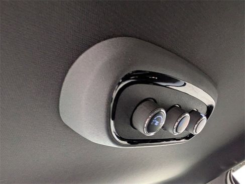 Used 2024 Dodge Durango R/T w/ Blacktop Package image 26