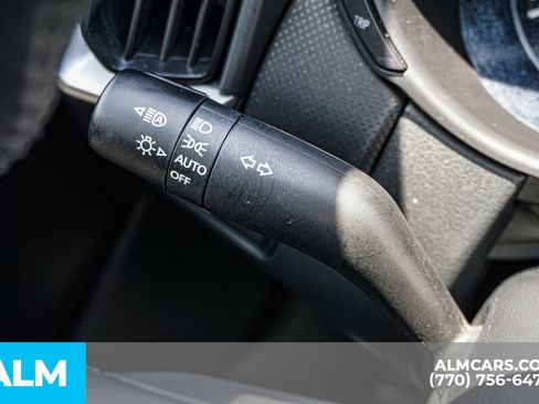 Used 2025 MAZDA CX-50 AWD 2.5 S w/ Premium Package image 35