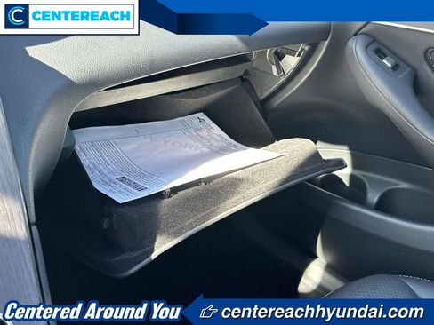 Used 2022 Mercedes-Benz GLC 300 4MATIC w/ Premium Package Lite image 31