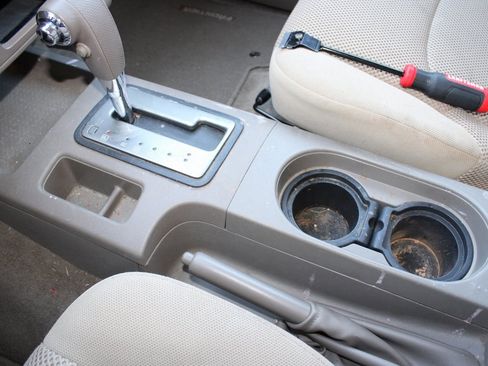 Used 2011 Nissan Frontier SV w/ SV Premium Utility Pkg image 22