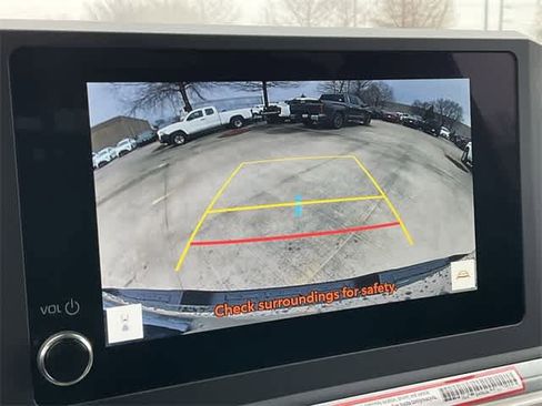 Certified 2025 Toyota Tacoma SR5 image 22