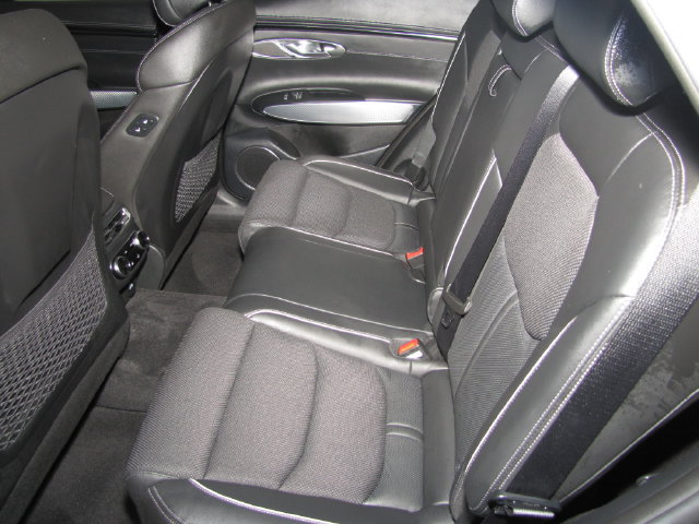 Used 2023 Genesis GV70 2.5T w/ Sport Prestige Package AWD/4WD image 35