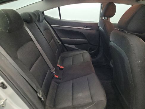 Used 2018 Hyundai Elantra SE w/ Cargo Package FWD image 19