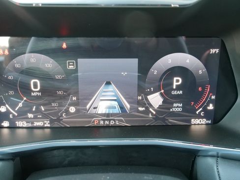 Certified 2025 GMC Canyon Elevation w/ Convenience Package image 24