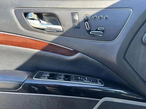 Used 2016 Kia K900 Luxury w/ VIP Plus Package image 10