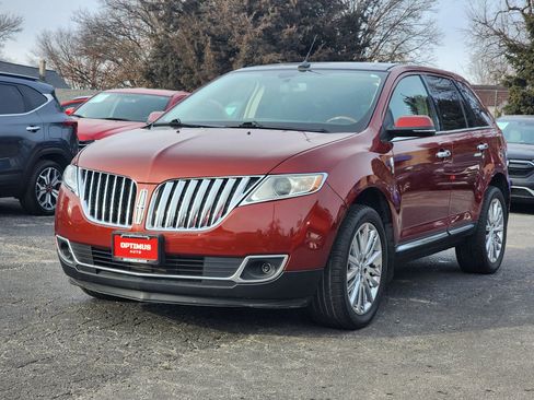 Used 2015 Lincoln MKX AWD w/ Equipment Group 102A image 3
