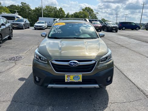 Used 2021 Subaru Outback Touring XT AWD/4WD image 2
