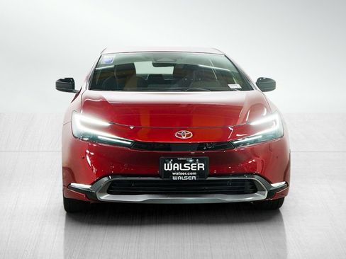 Used 2023 Toyota Prius XLE AWD/4WD image 8