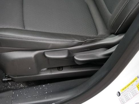 Used 2025 Buick Encore GX Preferred image 17