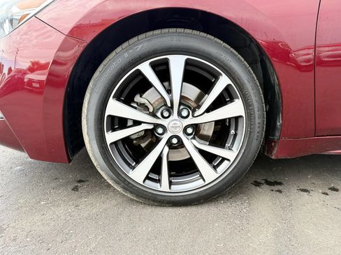 Used 2017 Nissan Maxima 3.5 SV FWD image 35