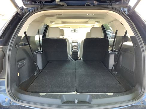 Used 2017 Ford Explorer Platinum AWD/4WD image 34