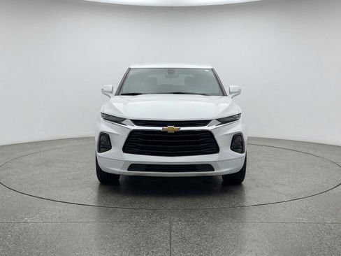 Used 2025 Chevrolet Blazer LT image 2