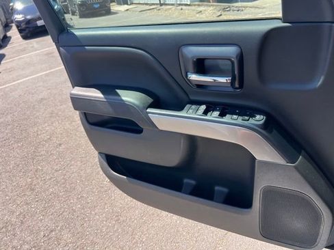 Used 2018 Chevrolet Silverado 1500 LT w/ LT Eassist Package AWD/4WD image 13